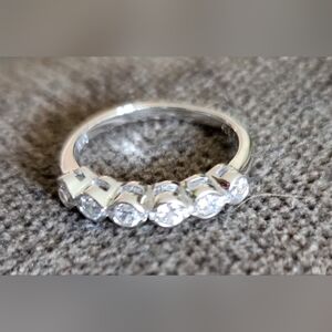 Sterling silver ring ~size 5~